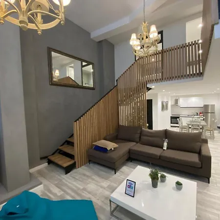 Luxury Loft Apartment *
